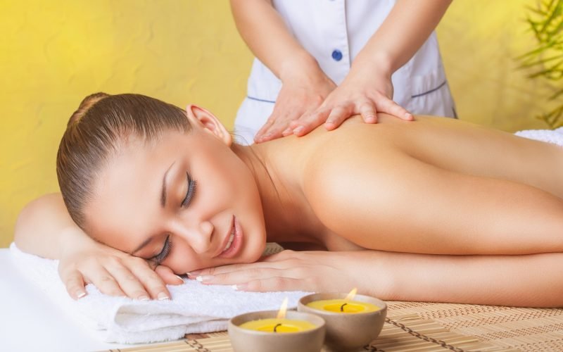 Massage im Schönheitszentrum des California Acquapark in Balerna