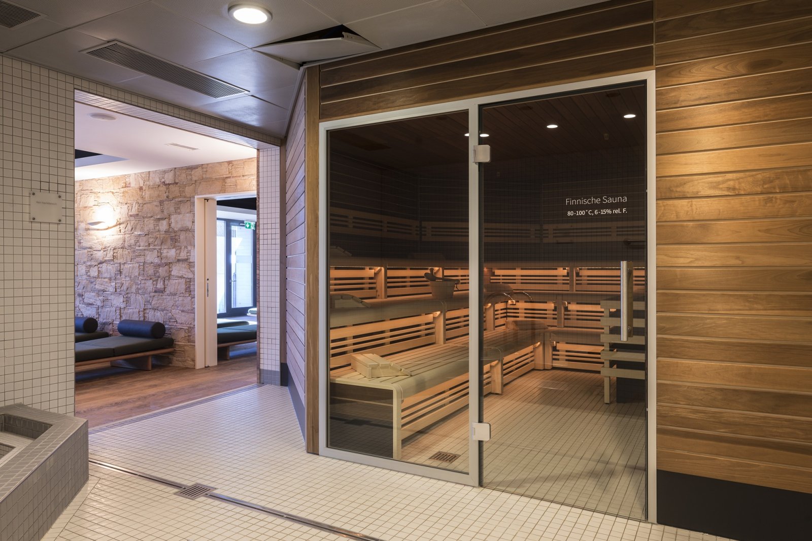 Wellnessbereich mit der Finnischen Sauna, Fitnesspark Hallenbad Oberhofen